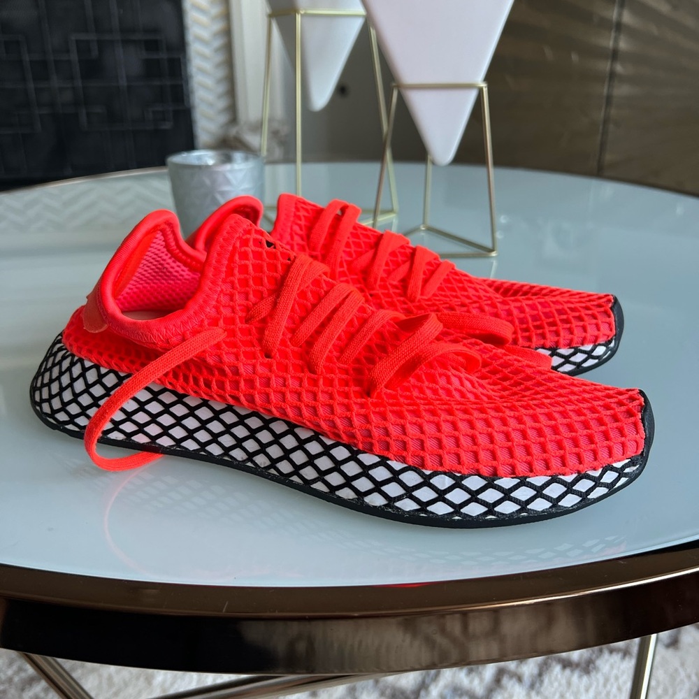 Adidas Deerupt size 6